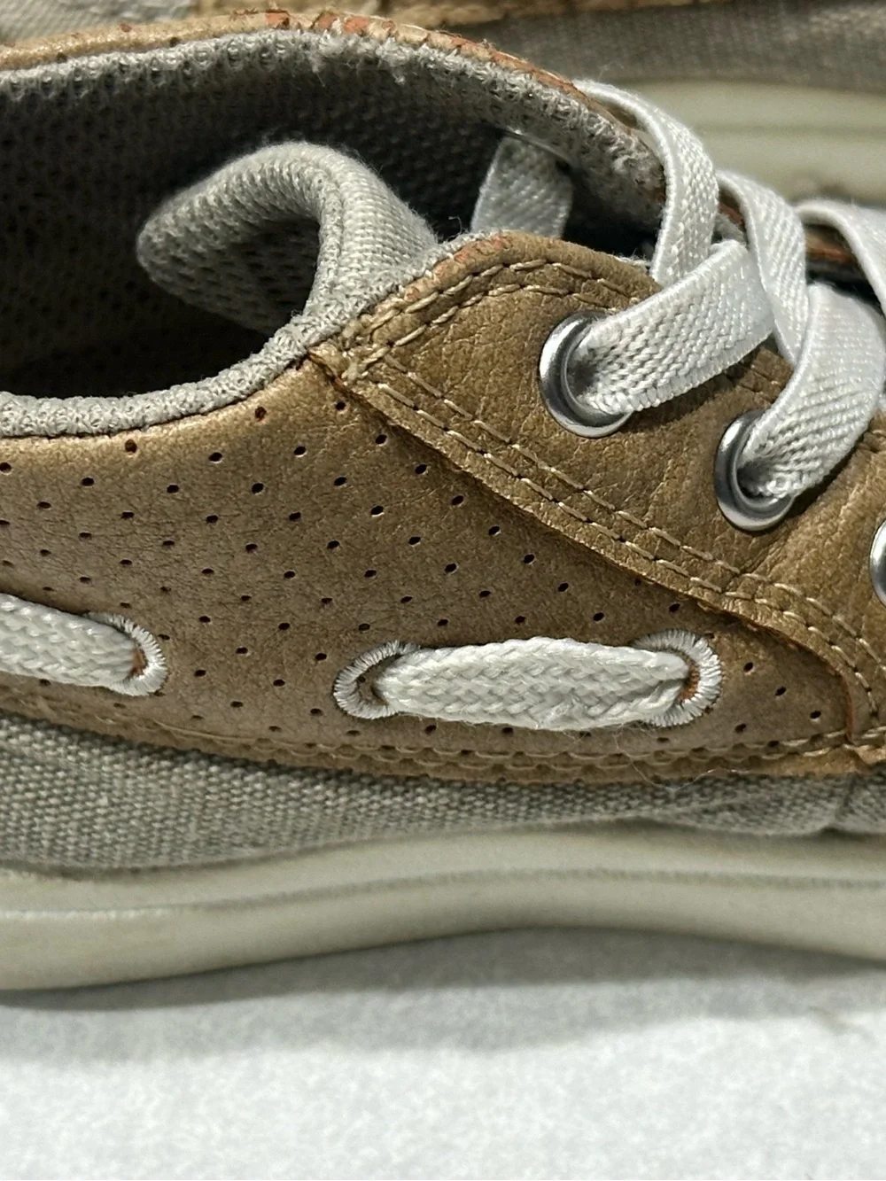 Oshkosh B'Gosh Toddler Boy’s Sneakers Khaki/Tan/Blue Slip-on Shoes Size 6M